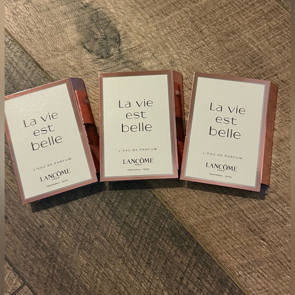 Lancome Other - Lancome La Vie Est Belle Perfume Set - Pink and White